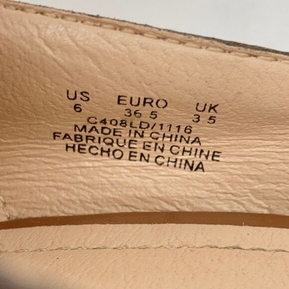 Kelsi Dagger Hall Pump - Picture 9 of 9